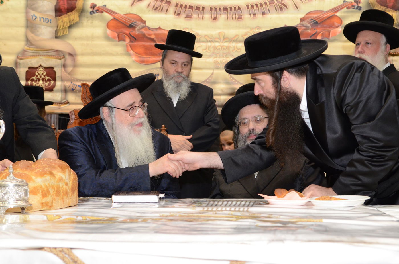 אירוסי נכד האדמו"ר מצאנז עם נכדת בעל ה"שפע חיים" זי"ע • גלריה