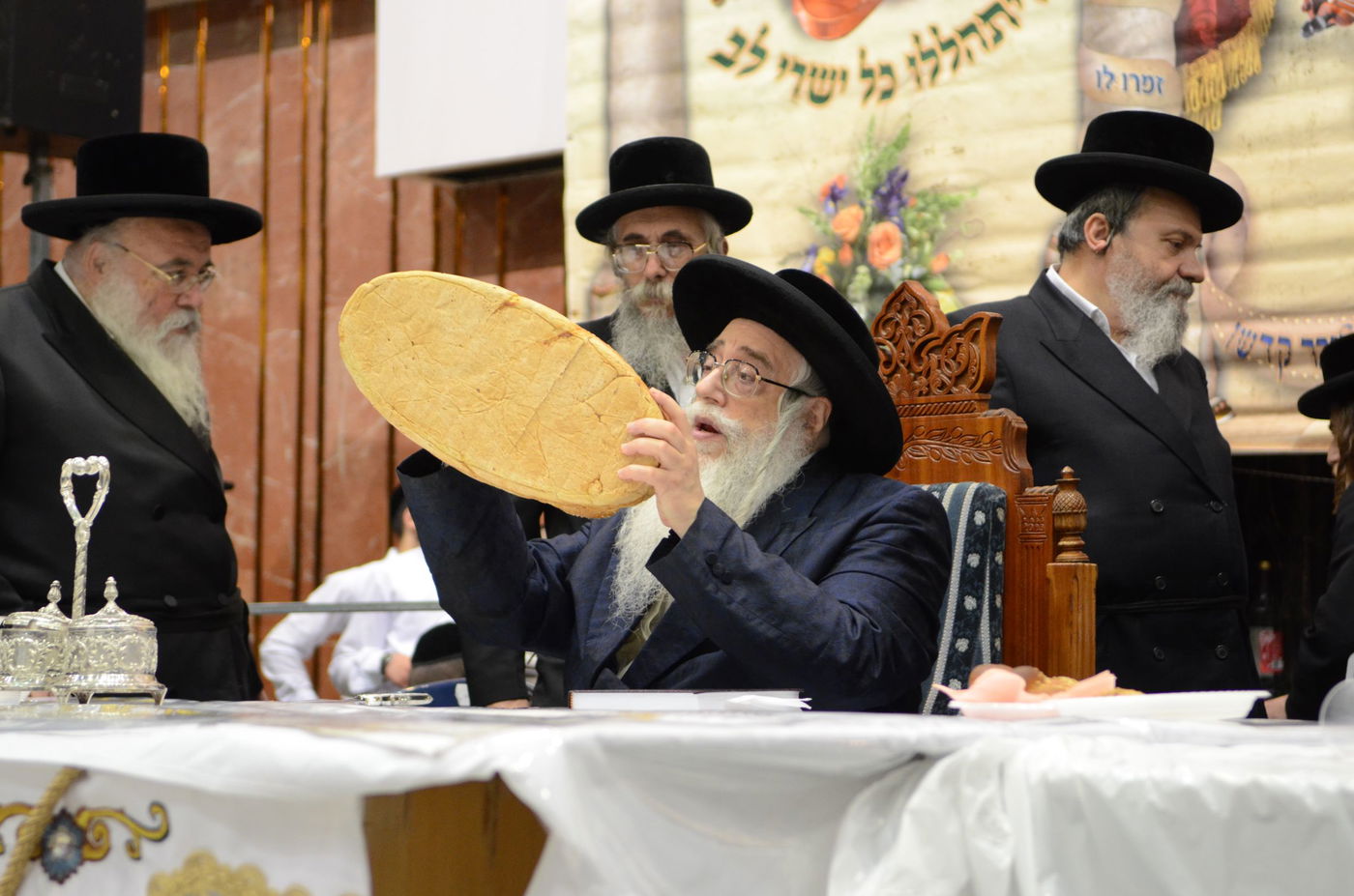 אירוסי נכד האדמו"ר מצאנז עם נכדת בעל ה"שפע חיים" זי"ע • גלריה