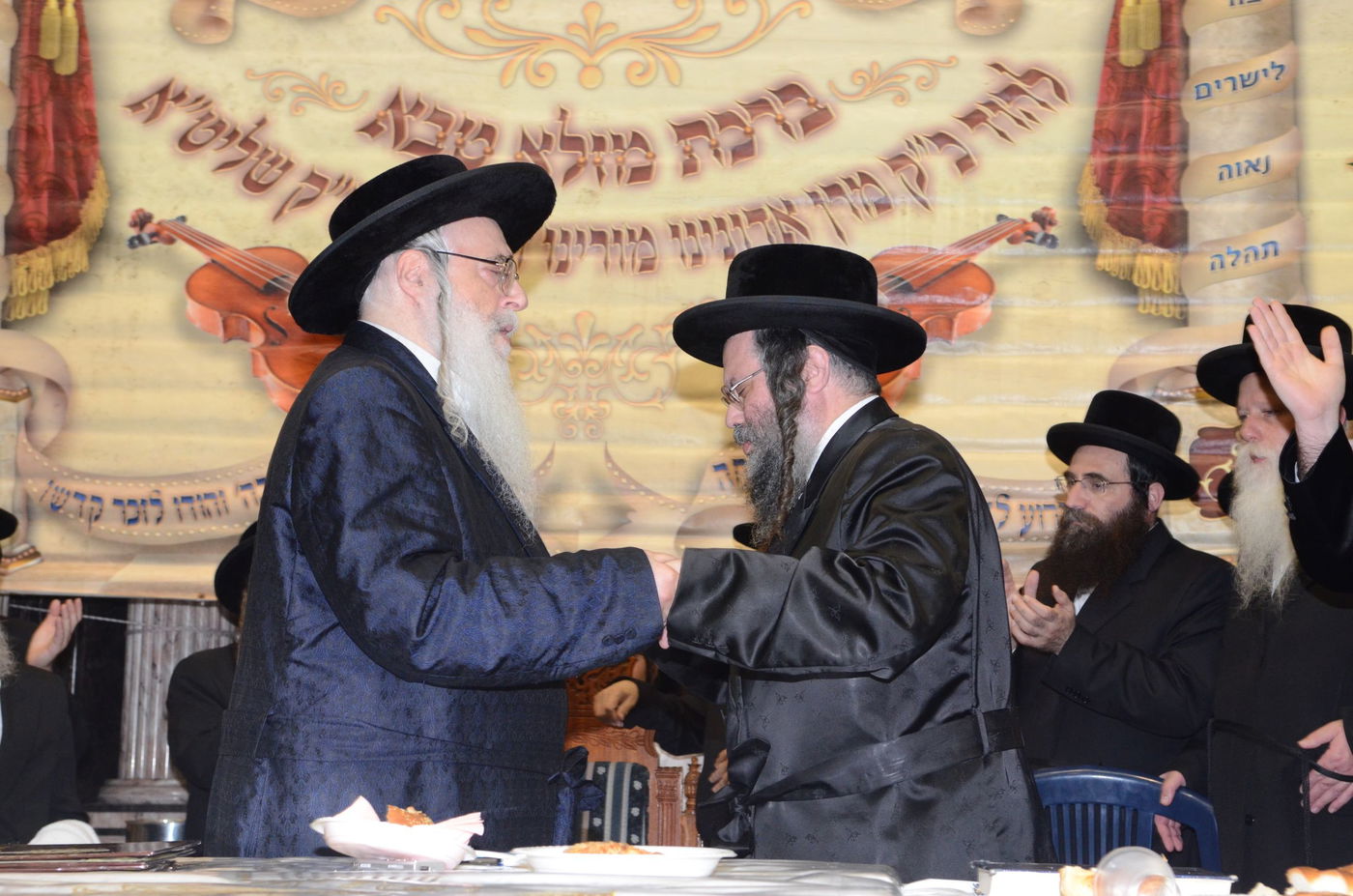 אירוסי נכד האדמו"ר מצאנז עם נכדת בעל ה"שפע חיים" זי"ע • גלריה