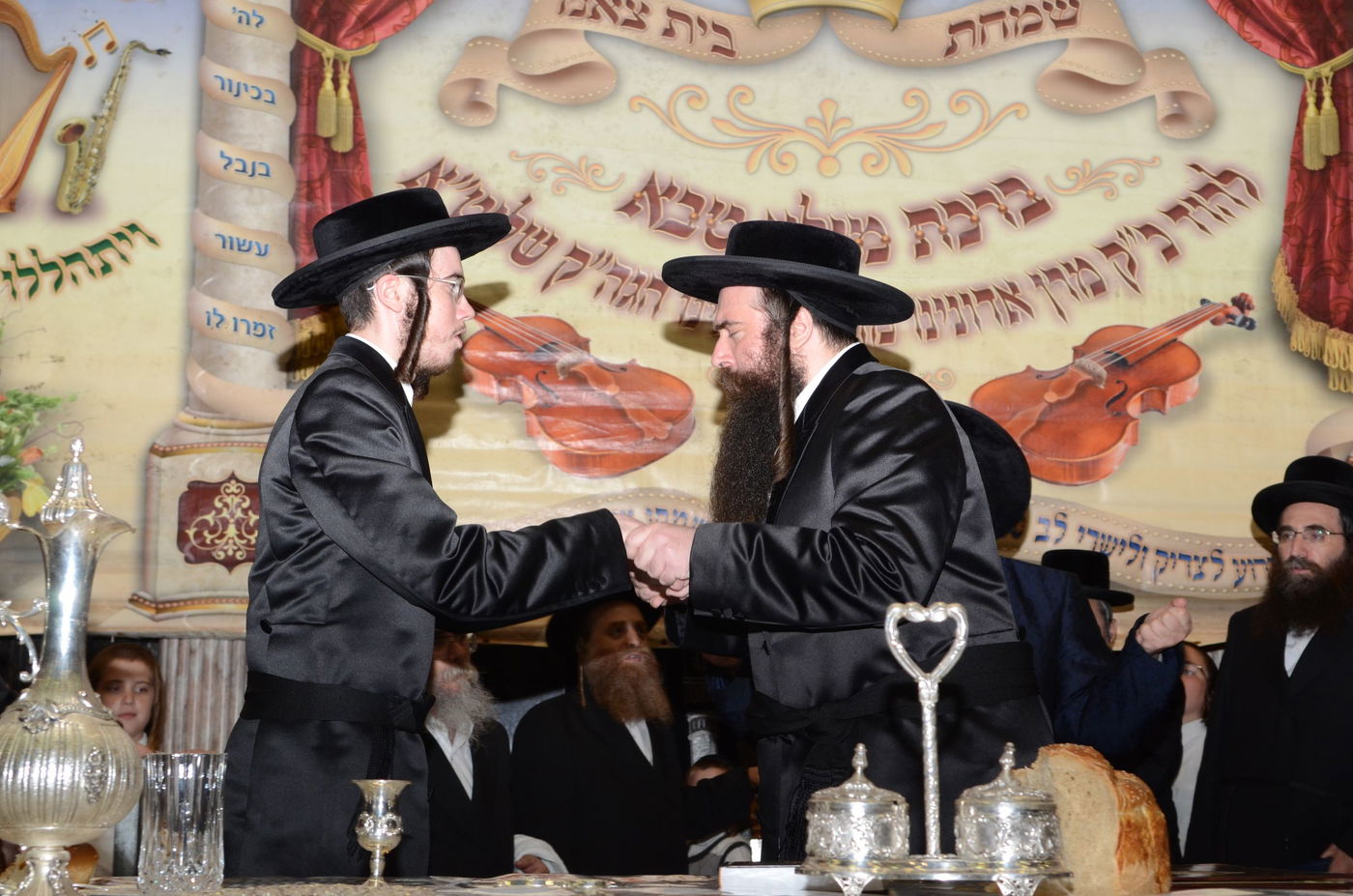 אירוסי נכד האדמו"ר מצאנז עם נכדת בעל ה"שפע חיים" זי"ע • גלריה