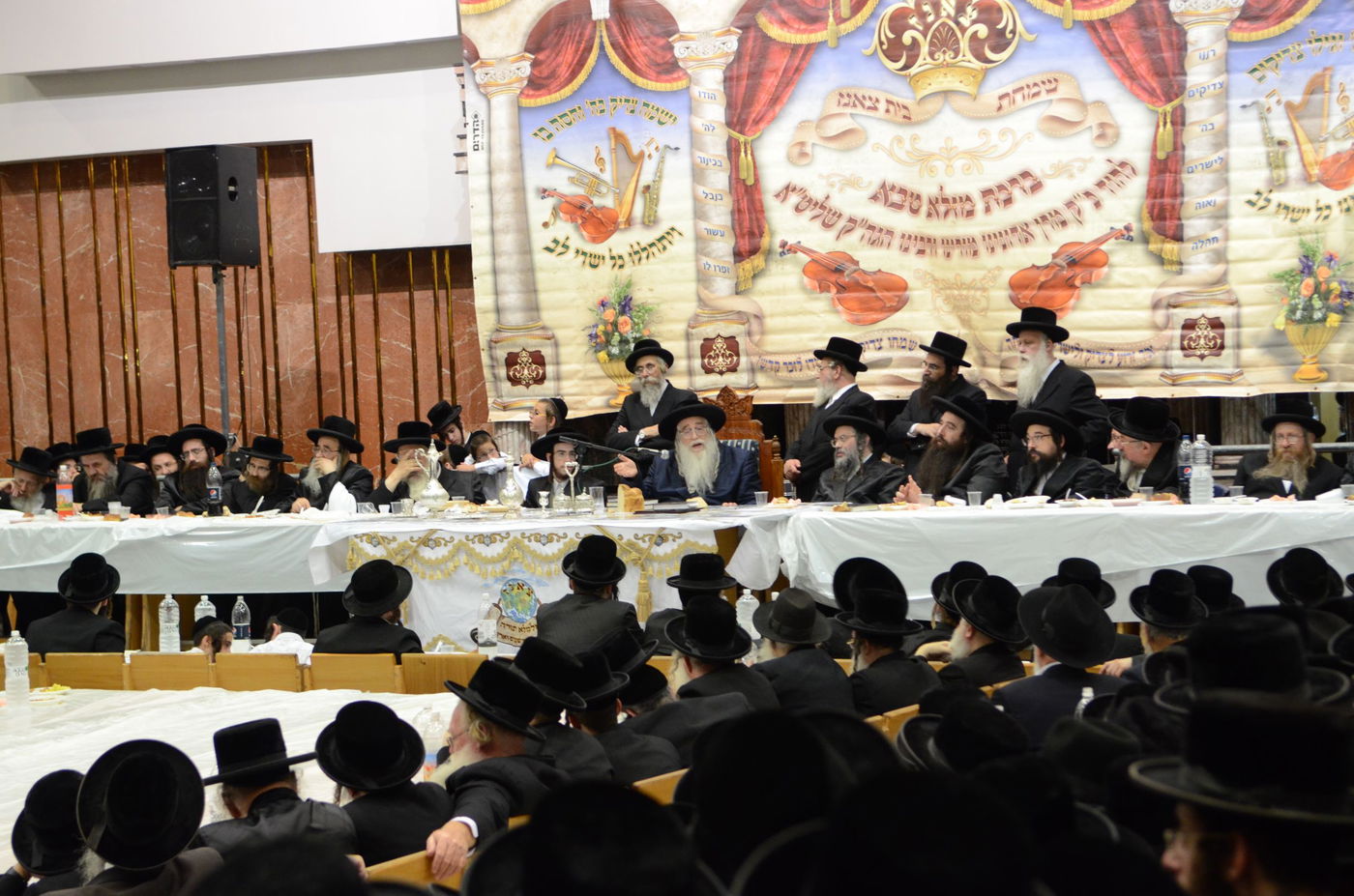 אירוסי נכד האדמו"ר מצאנז עם נכדת בעל ה"שפע חיים" זי"ע • גלריה