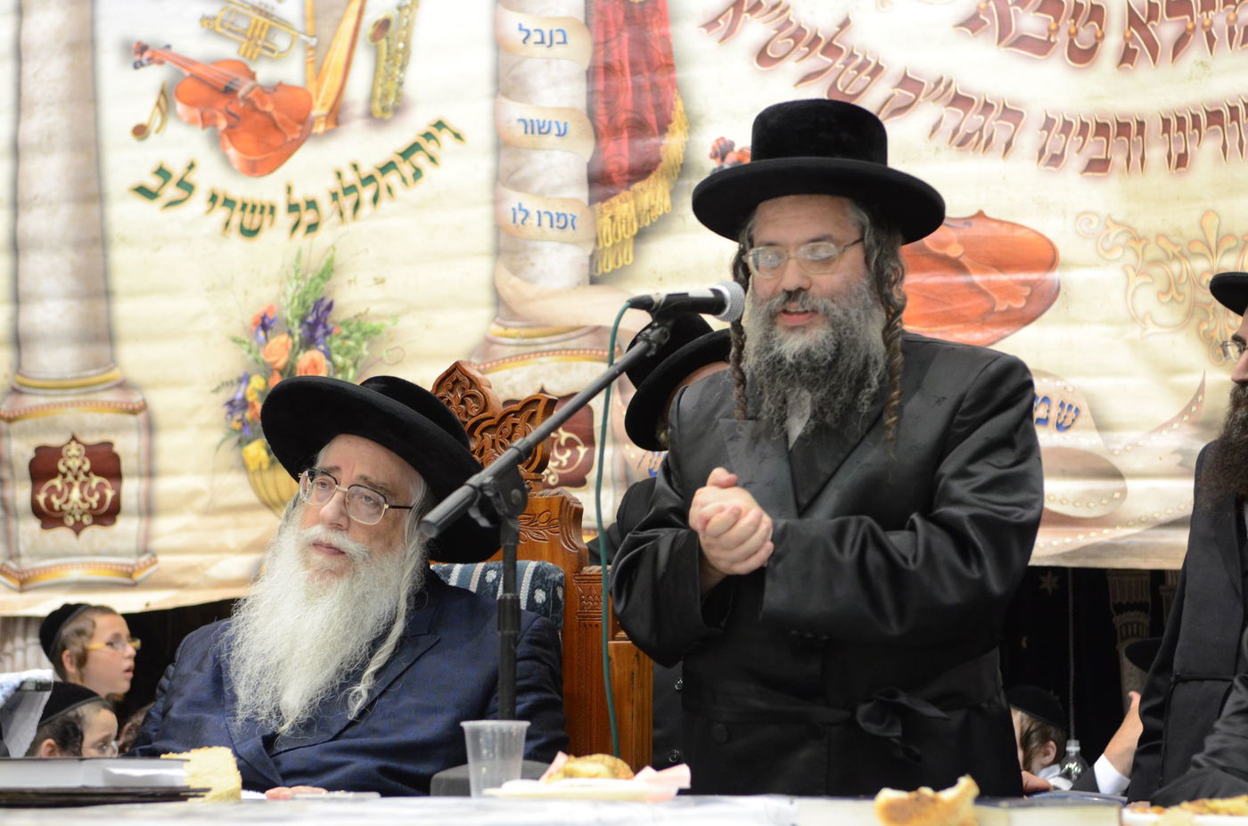 אירוסי נכד האדמו"ר מצאנז עם נכדת בעל ה"שפע חיים" זי"ע • גלריה