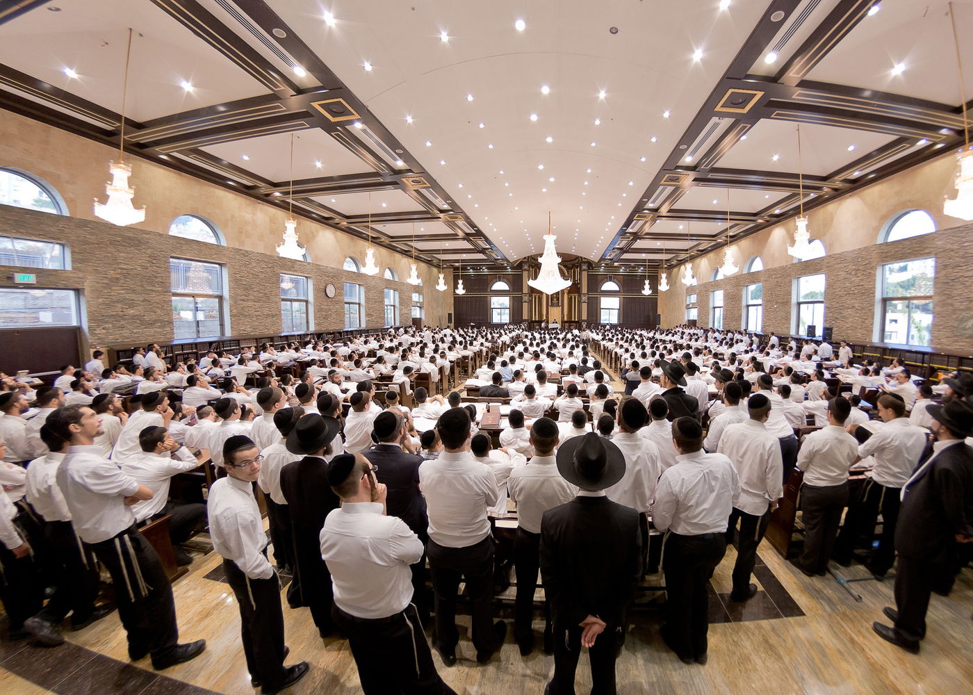 הגראי"ל שטיינמן בשיחות חיזוק: "כדי לזכות בדין להיות כל מהות חיינו - רק תורה"