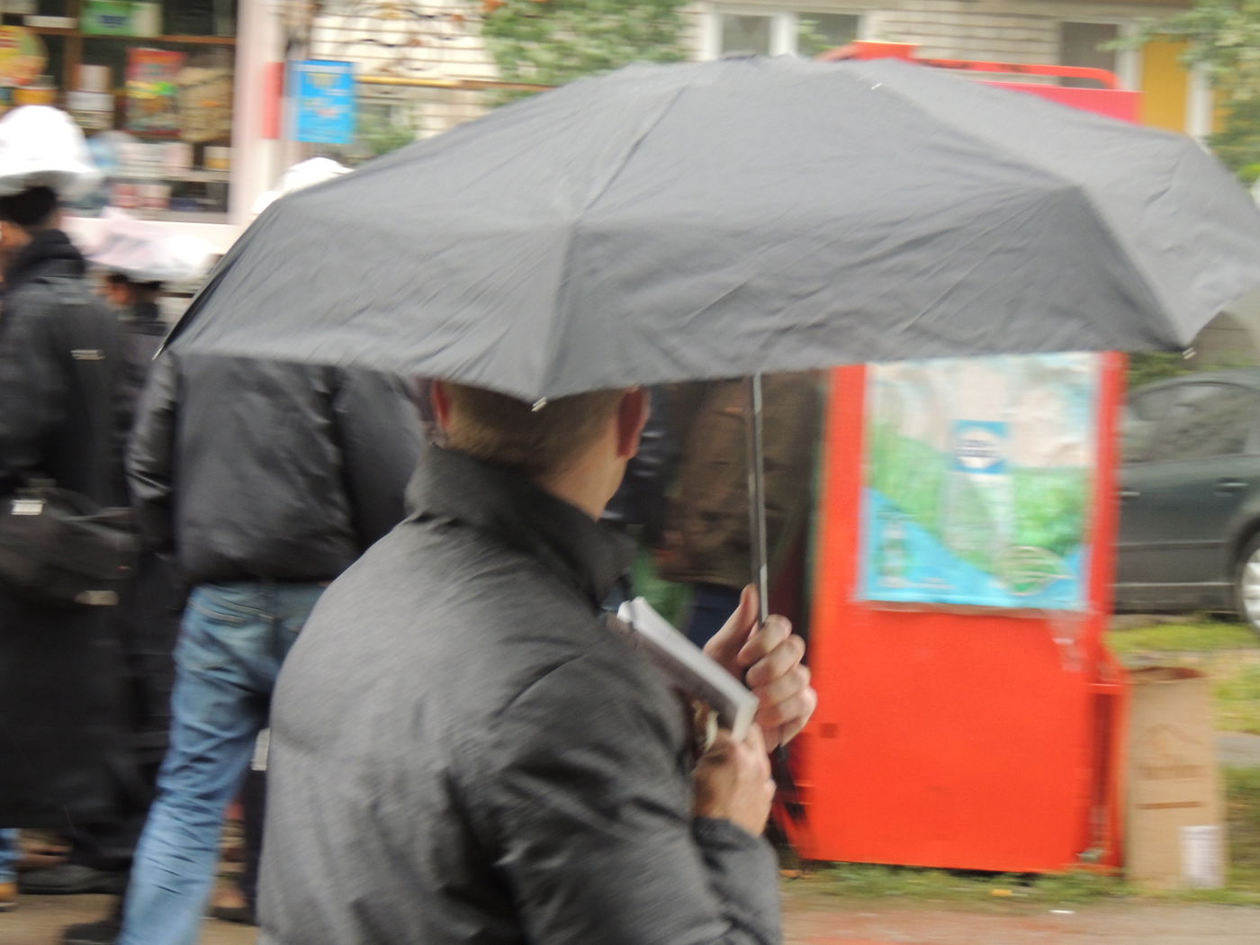 בישראל חם, באומן גשום • גלרית ענק