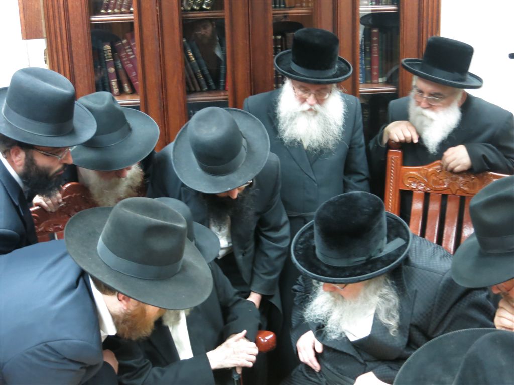 הגראי"ל שטיינמן בירושלים: מישיבת מיר לבעלזא