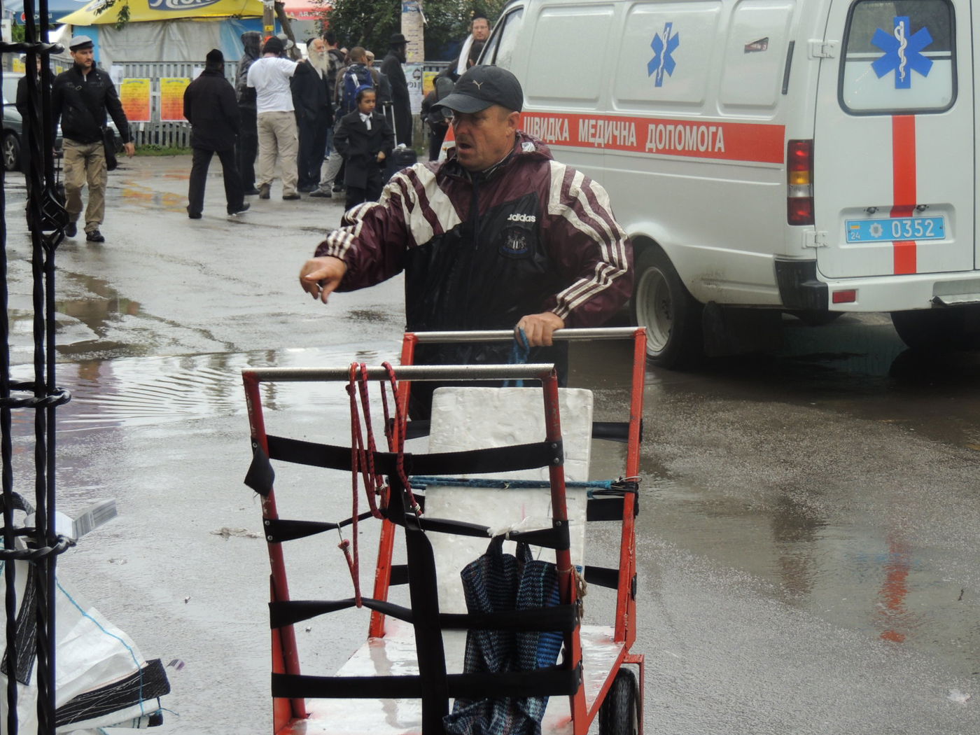 בישראל חם, באומן גשום • גלרית ענק