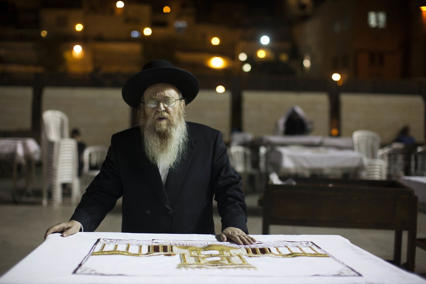 ערב ראש השנה: מבקשים סליחה בכותל המערבי • צפו