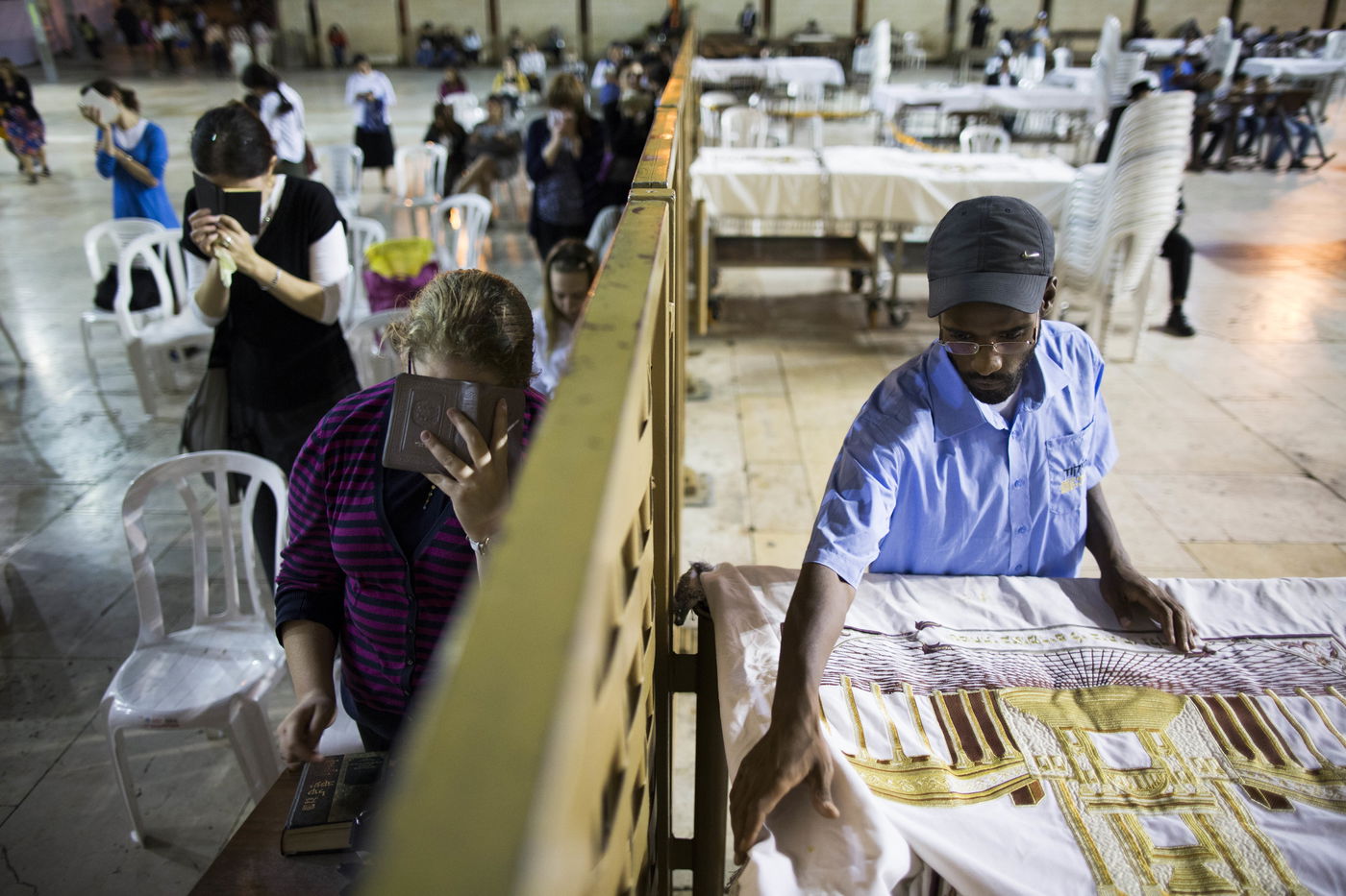 ערב ראש השנה: מבקשים סליחה בכותל המערבי • צפו