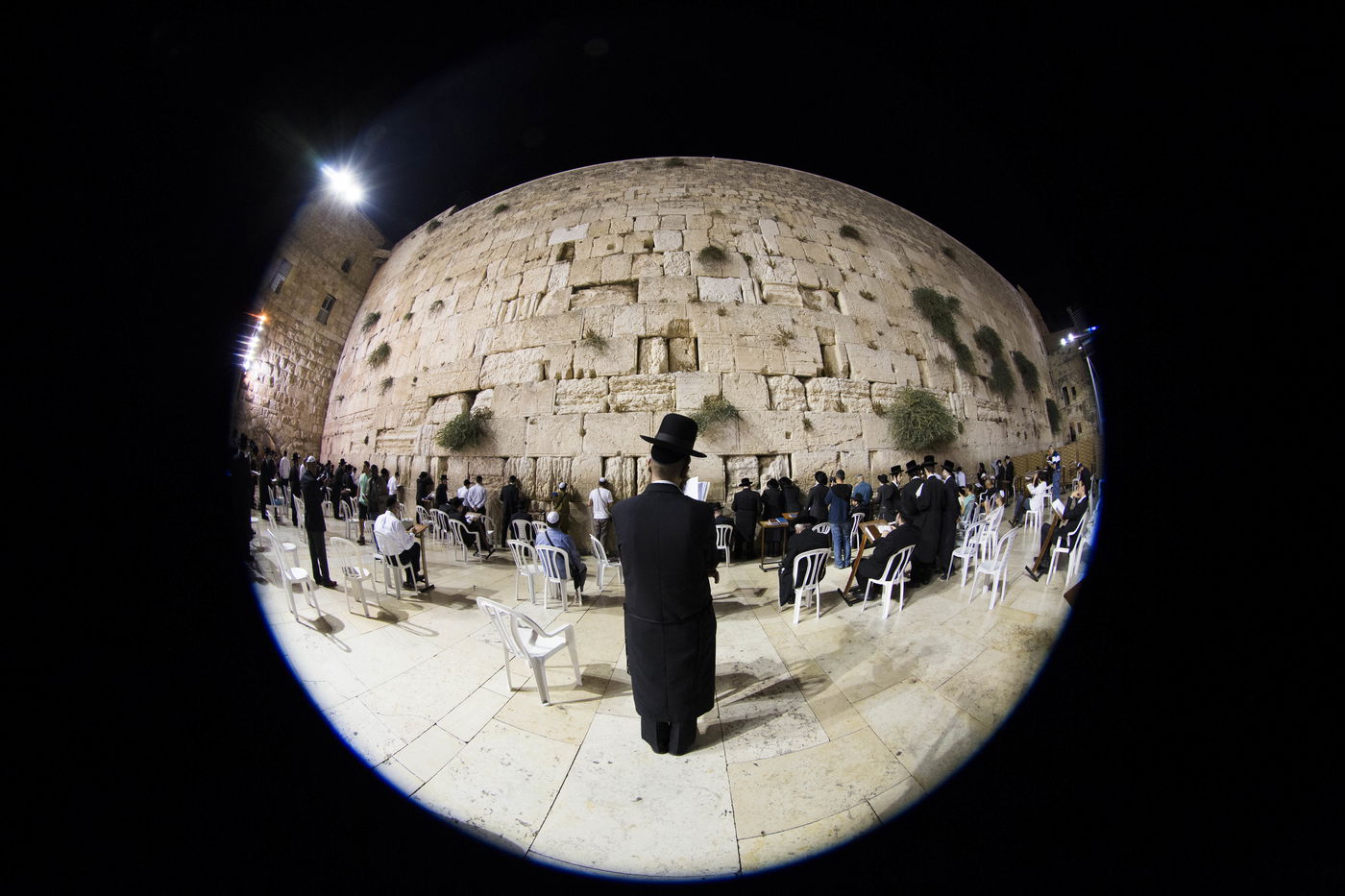ערב ראש השנה: מבקשים סליחה בכותל המערבי • צפו