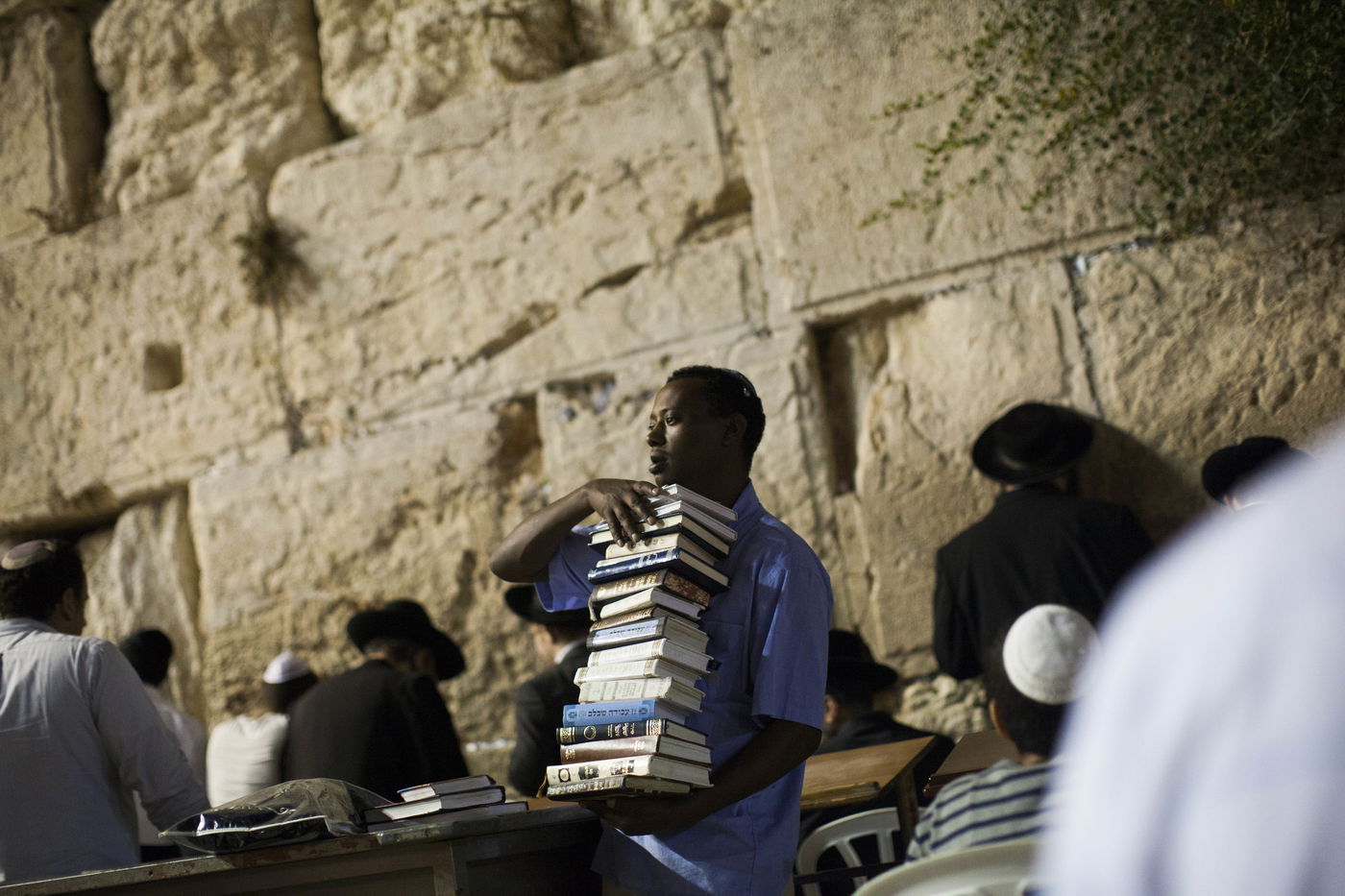 ערב ראש השנה: מבקשים סליחה בכותל המערבי • צפו