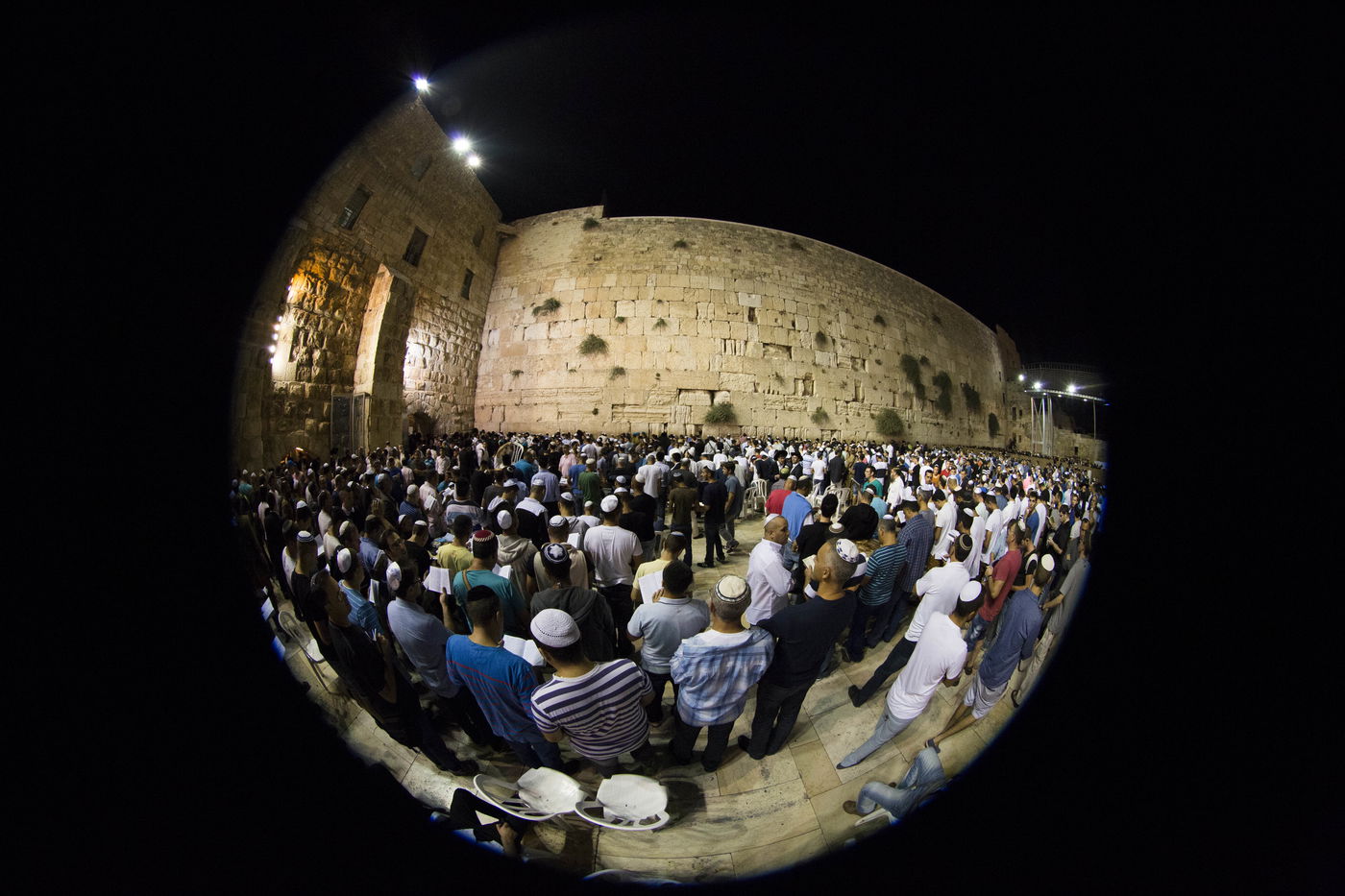 ערב ראש השנה: מבקשים סליחה בכותל המערבי • צפו