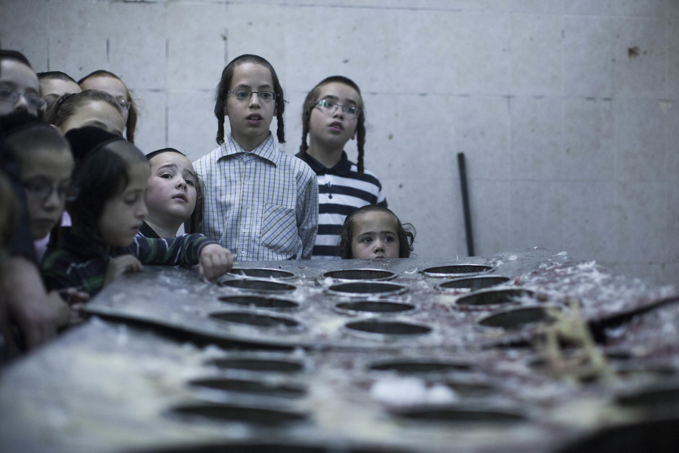 זֶה הַתַּרְנְגוֹל יֵלֵךְ לְמִיתָה: "כפרות" במאה שערים • גלריה