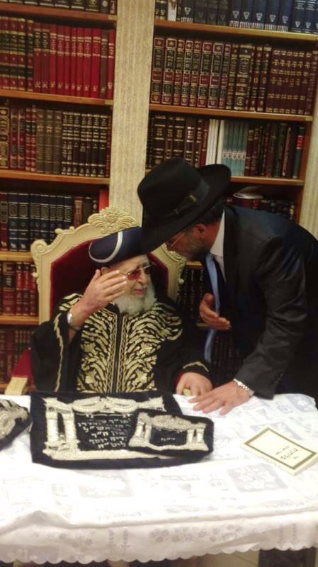 מרן הגר"ע יוסף לקריספל: 'אתה מועמד ש"ס באלעד'