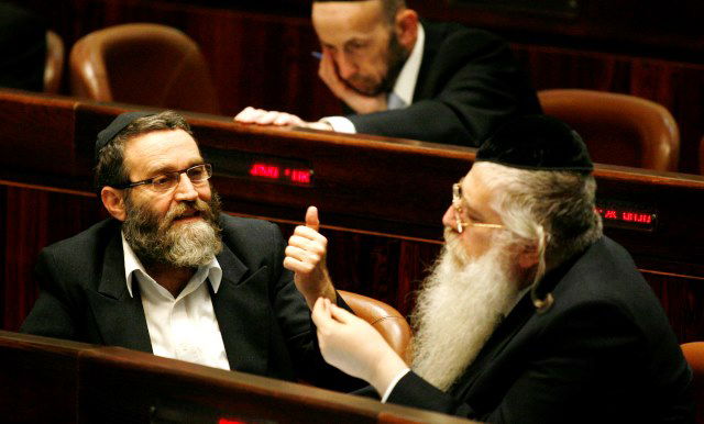 ציר בסכנה. פרוש עם גפני