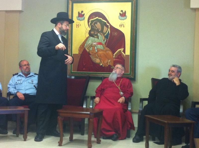 הרב דוד לאו נועד עם הארכיבישוף הנוצרי למנוע עימותים ביום כיפור