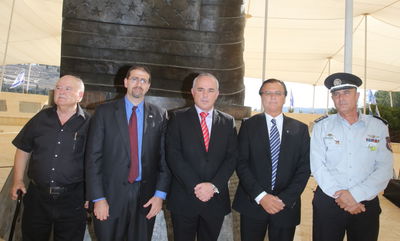 נציב הכבאות, רב טפס"ר, שחר איילון, יו"ר קק"ל, אפי שטנצלר, השר לענייני אסטרטגיה יובל שטייניץ, שגריר ארה"ב בישראל, דניאל שפירו ודב שפי אביו של חגי שפי ז"ל.