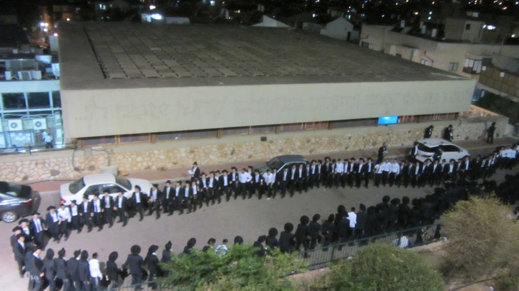 צפו בגלריה: 'נעילה' בישיבת פוניבז'