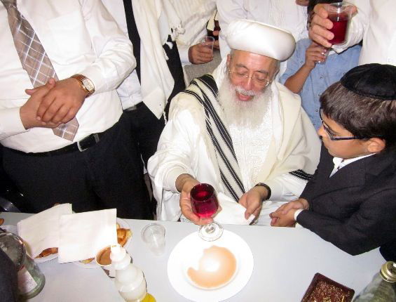 סיקור: יום כיפור במחיצת הרב שלמה עמאר