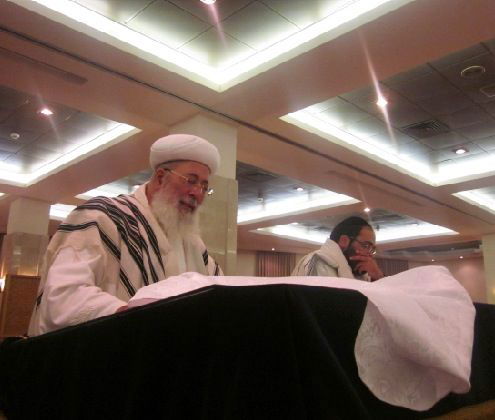 סיקור: יום כיפור במחיצת הרב שלמה עמאר