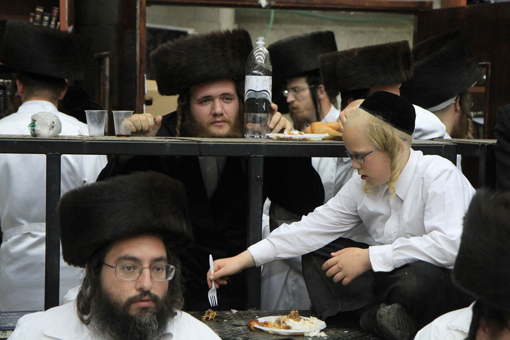 ערב יום כיפור בחצר לעלוב בבית שמש • גלריה