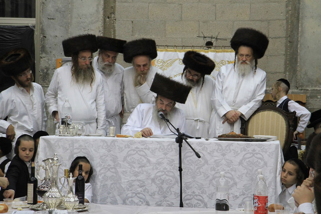 ערב יום כיפור בחצר לעלוב בבית שמש • גלריה