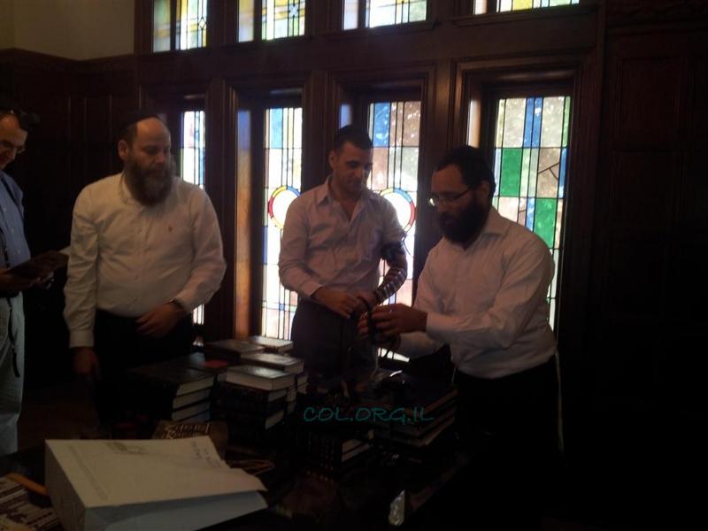 שוב: נוחי דנקנר בבית 770, והפעם בישראל