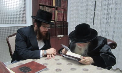 פרץ אברמוביץ עם האדמו"ר מערלוי