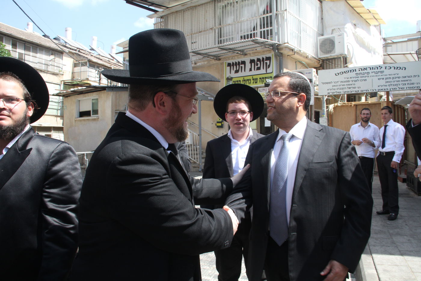 הגראי"ל: "מן הסתם הספרדים החילונים יצביעו בשביל ליאון"