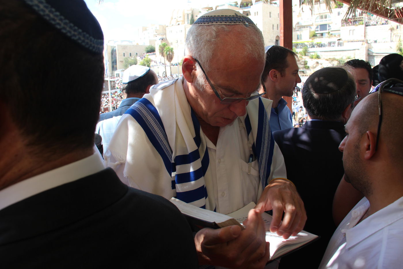 30 אלף איש בברכת כהנים • וידאו וגלריה