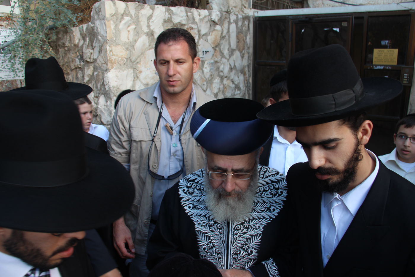 צפו: הקבלת פני רבו בסוכת הראשל"צ