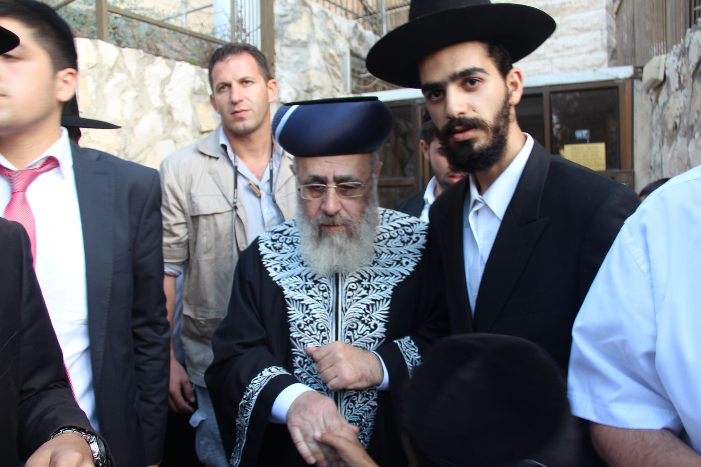 צפו: הקבלת פני רבו בסוכת הראשל"צ