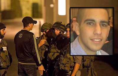 חיילי צה"ל בחברון, הלילה. בקטן: גבריאל קובי ז"ל