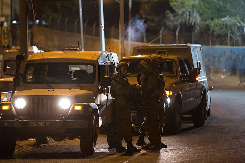 חיילי צה"ל בחברון, הלילה