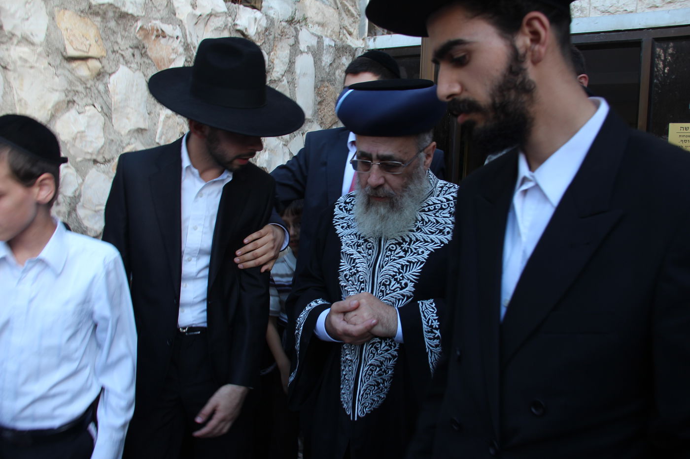 צפו: הקבלת פני רבו בסוכת הראשל"צ