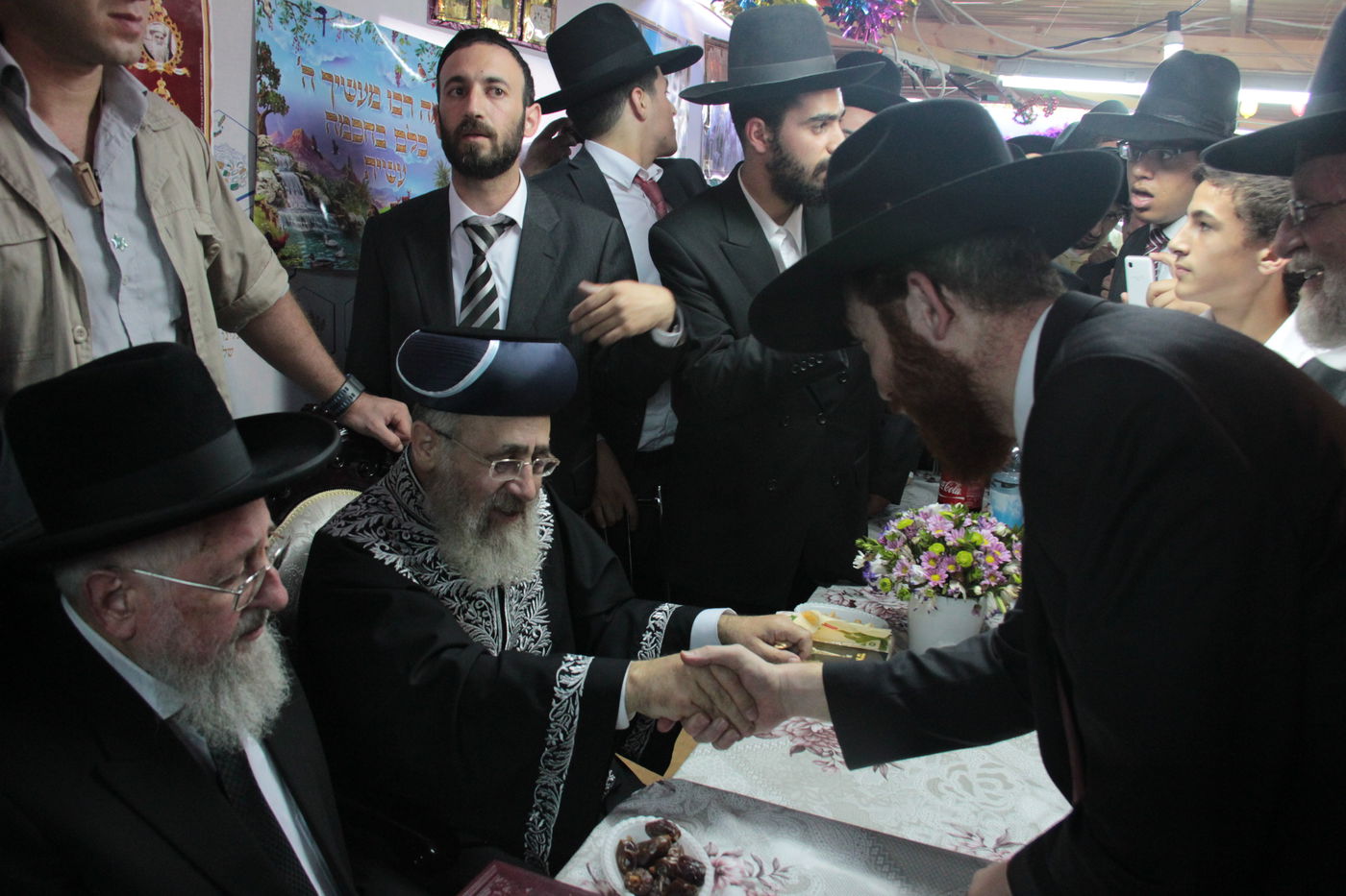 צפו: הקבלת פני רבו בסוכת הראשל"צ