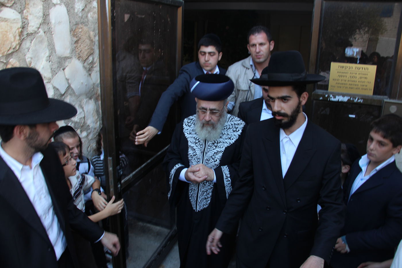 צפו: הקבלת פני רבו בסוכת הראשל"צ