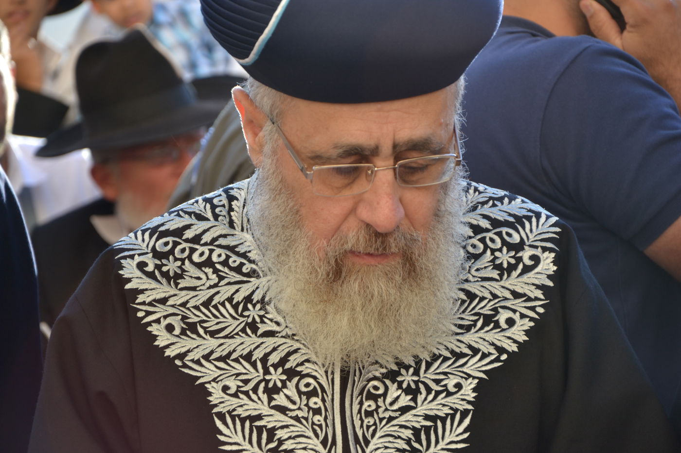 אלפים בעצרת תפילה לרפואת מרן הרב עובדיה יוסף