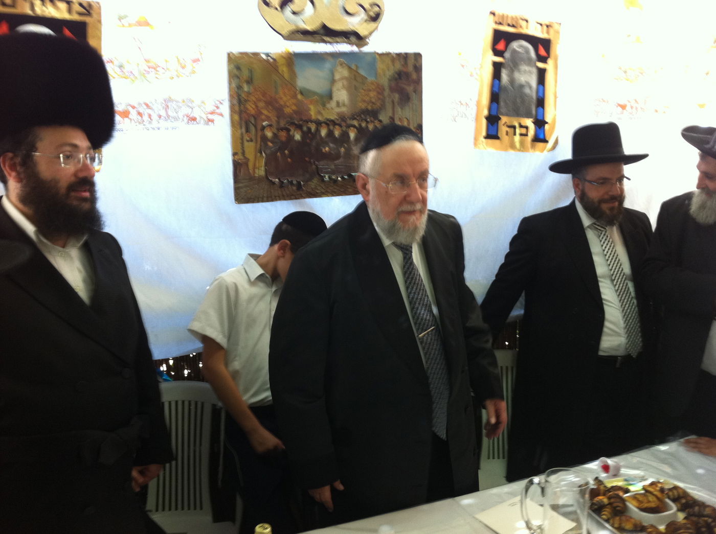 מיוחד ל"כיכר השבת": הרב ישראל מאיר לאו בווארט לחג