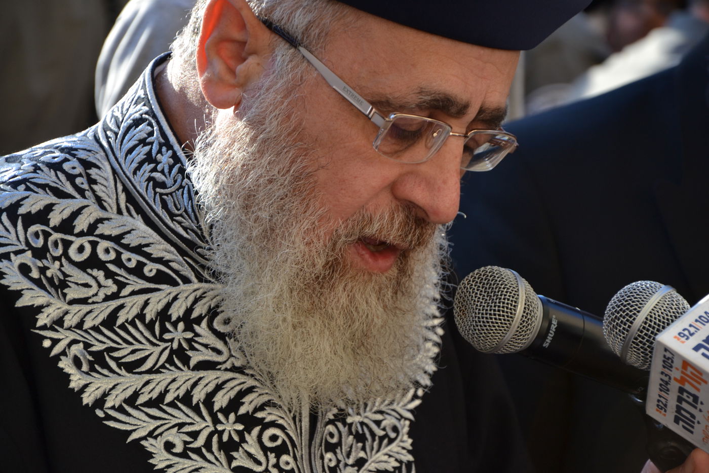 אלפים בעצרת תפילה לרפואת מרן הרב עובדיה יוסף