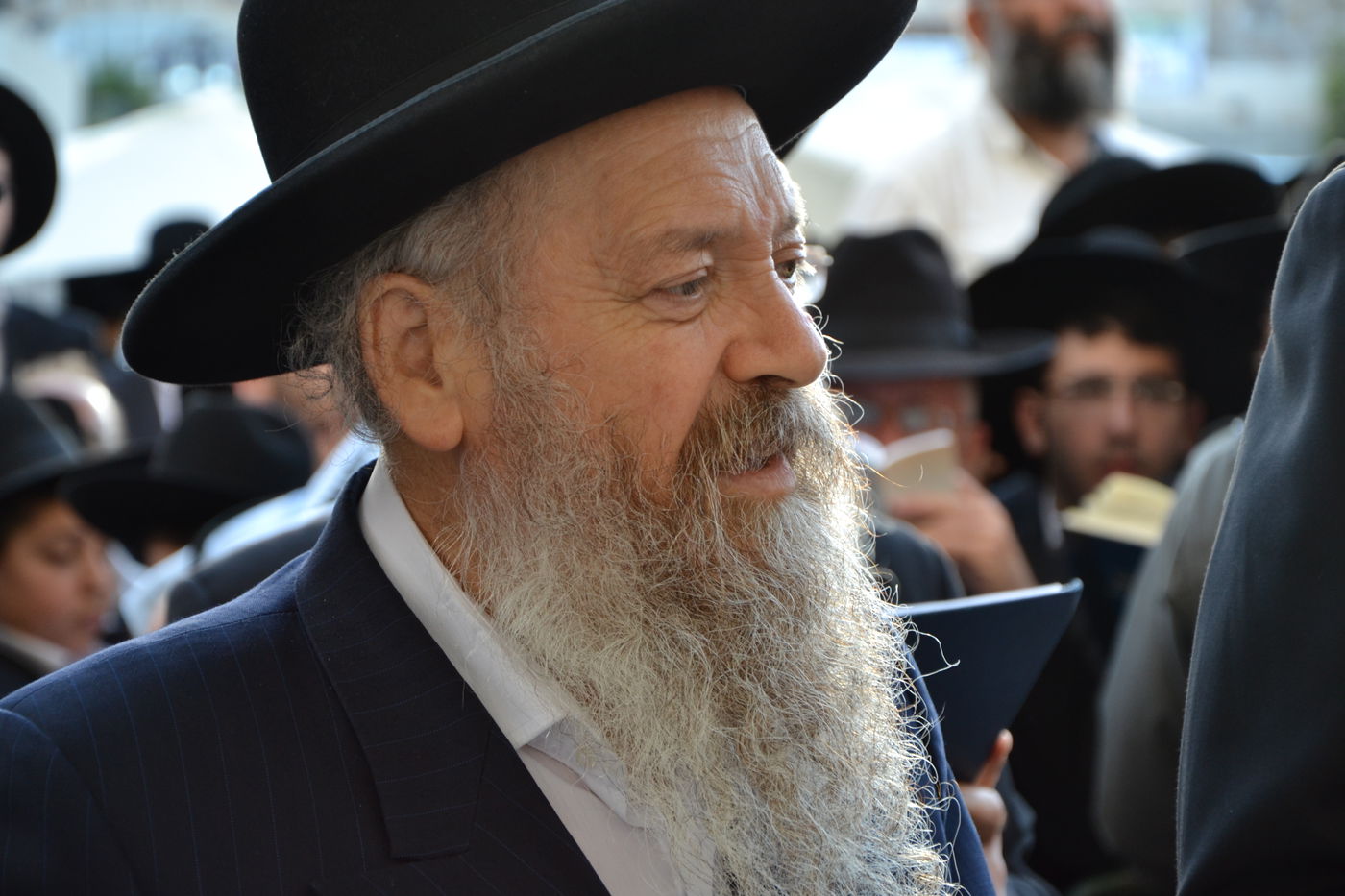 אלפים בעצרת תפילה לרפואת מרן הרב עובדיה יוסף