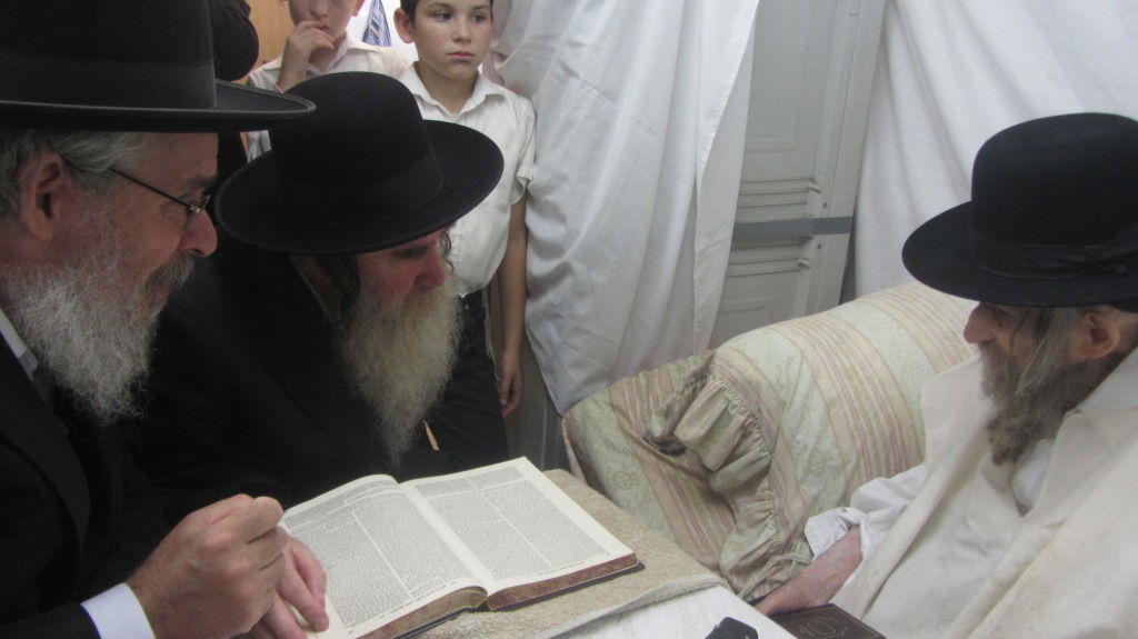 ביקורי החג של הרב מרדכי גרוס • גלריה