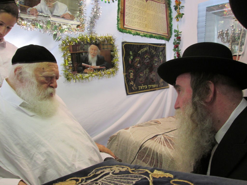ביקורי החג של הרב מרדכי גרוס • גלריה