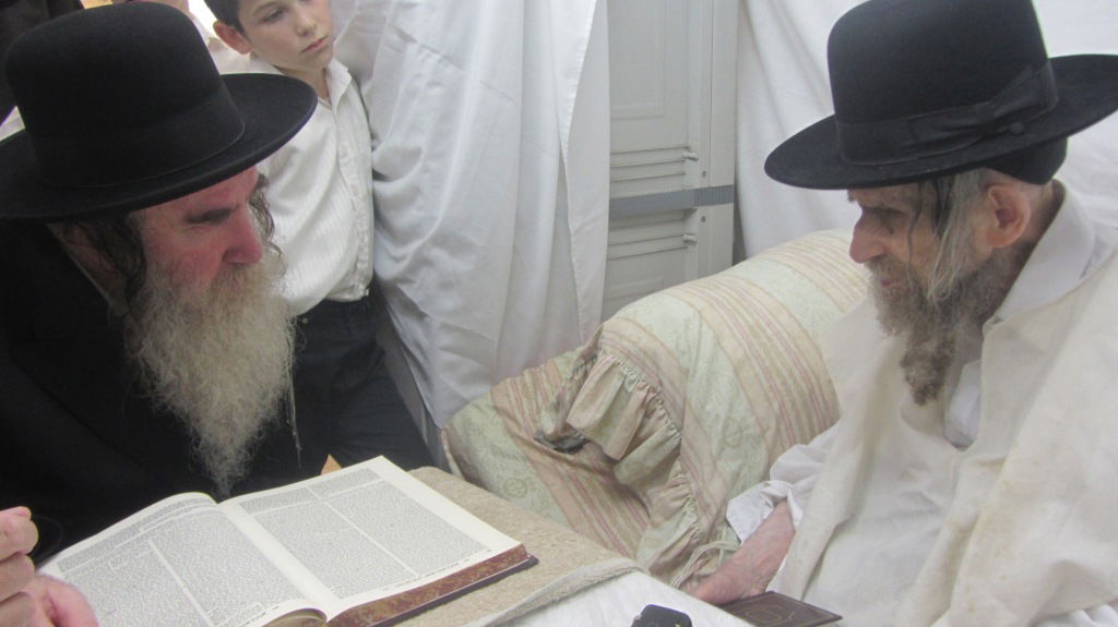 ביקורי החג של הרב מרדכי גרוס • גלריה