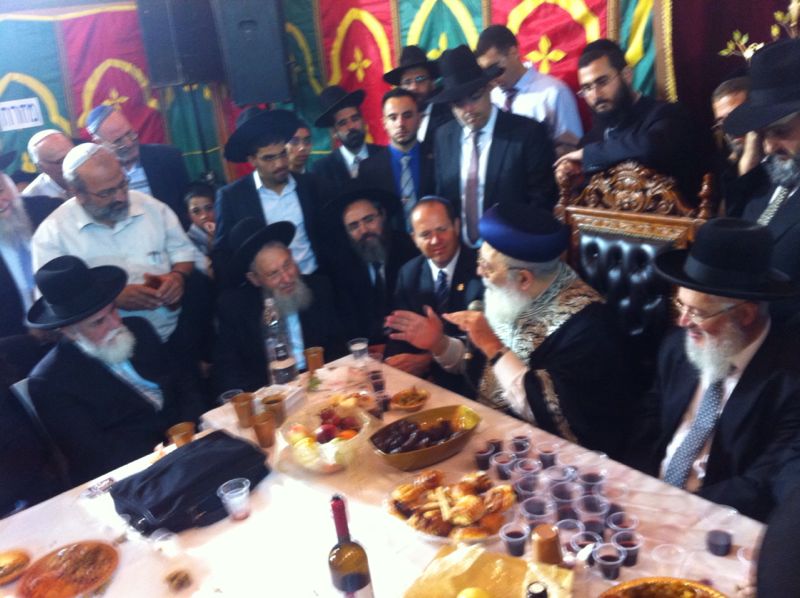 תפילות לרפואת הגר"ע יוסף, במעמד הקבלת פני רבו בסוכת הגר"ש עמאר