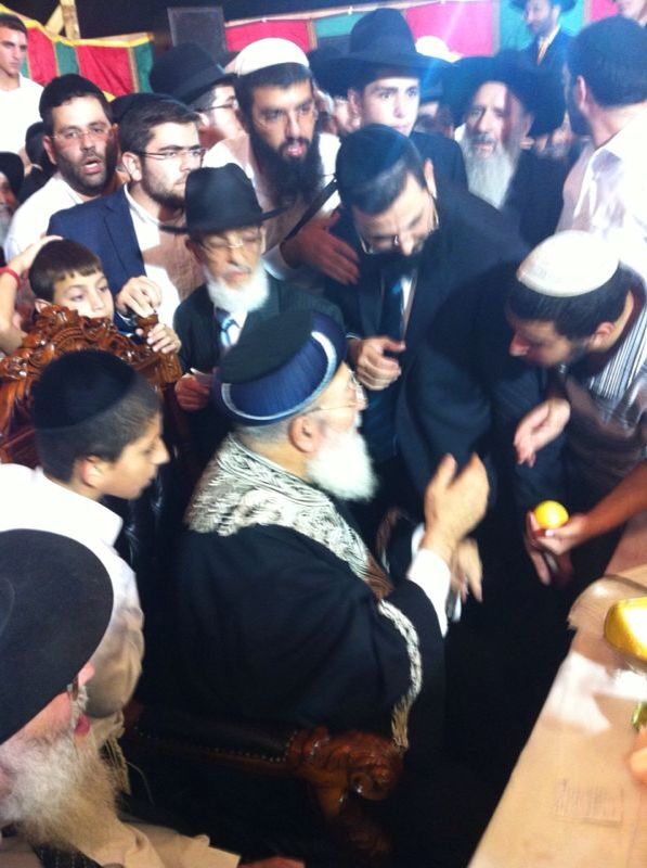 תפילות לרפואת הגר"ע יוסף, במעמד הקבלת פני רבו בסוכת הגר"ש עמאר