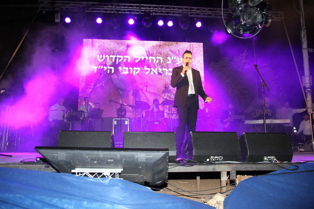 למרות הפיגוע: 30 אלף איש עלו לחברון וזכו למופע מרגש