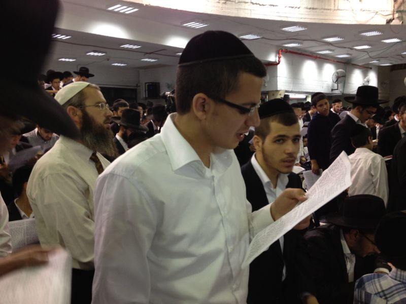 המונים מתחננים: רפואה שלמה למרן