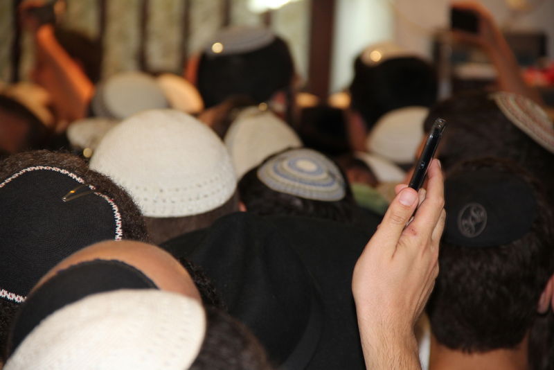 מי שברך לרב עובדיה בהקפות שניות של מרכז הרב