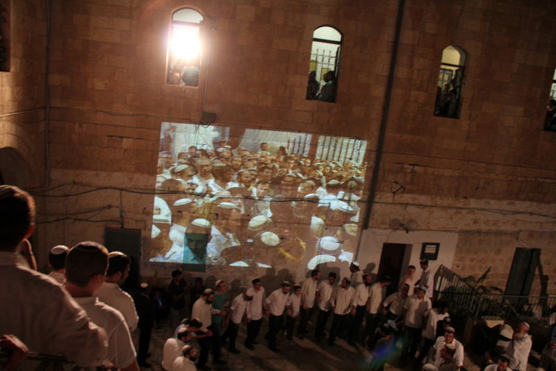 מי שברך לרב עובדיה בהקפות שניות של מרכז הרב