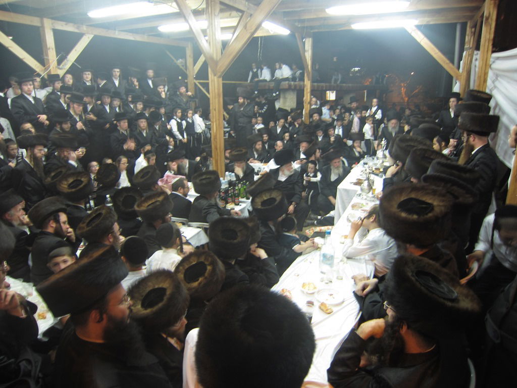 גלריה: "ושמחת בחגך" בנדבורנה עם האחים האדמו"רים